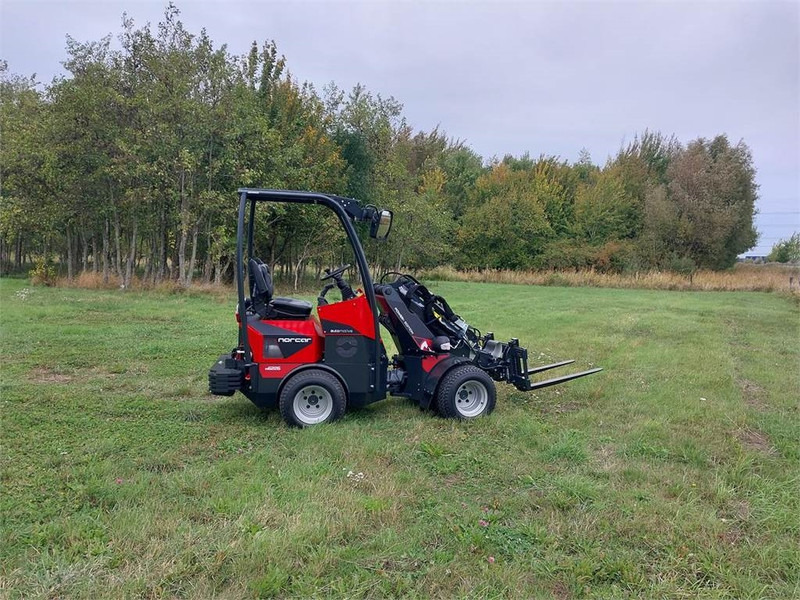 NORCAR a6226 automotive - Compact track loader: picture 4 NORCAR a6226 automotive - Compact track loader: picture 4