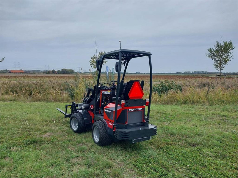 NORCAR a6226 automotive - Compact track loader: picture 2 NORCAR a6226 automotive - Compact track loader: picture 2