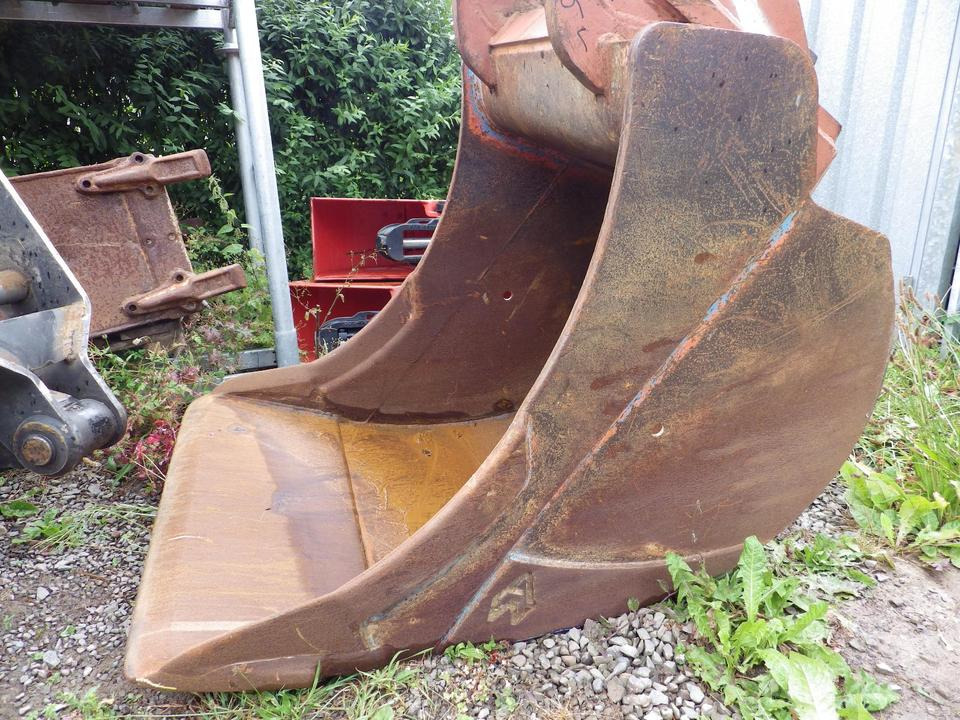 Tieflöffel 1000 mm MS21 - Excavator bucket: picture 1 Tieflöffel 1000 mm MS21 - Excavator bucket: picture 1