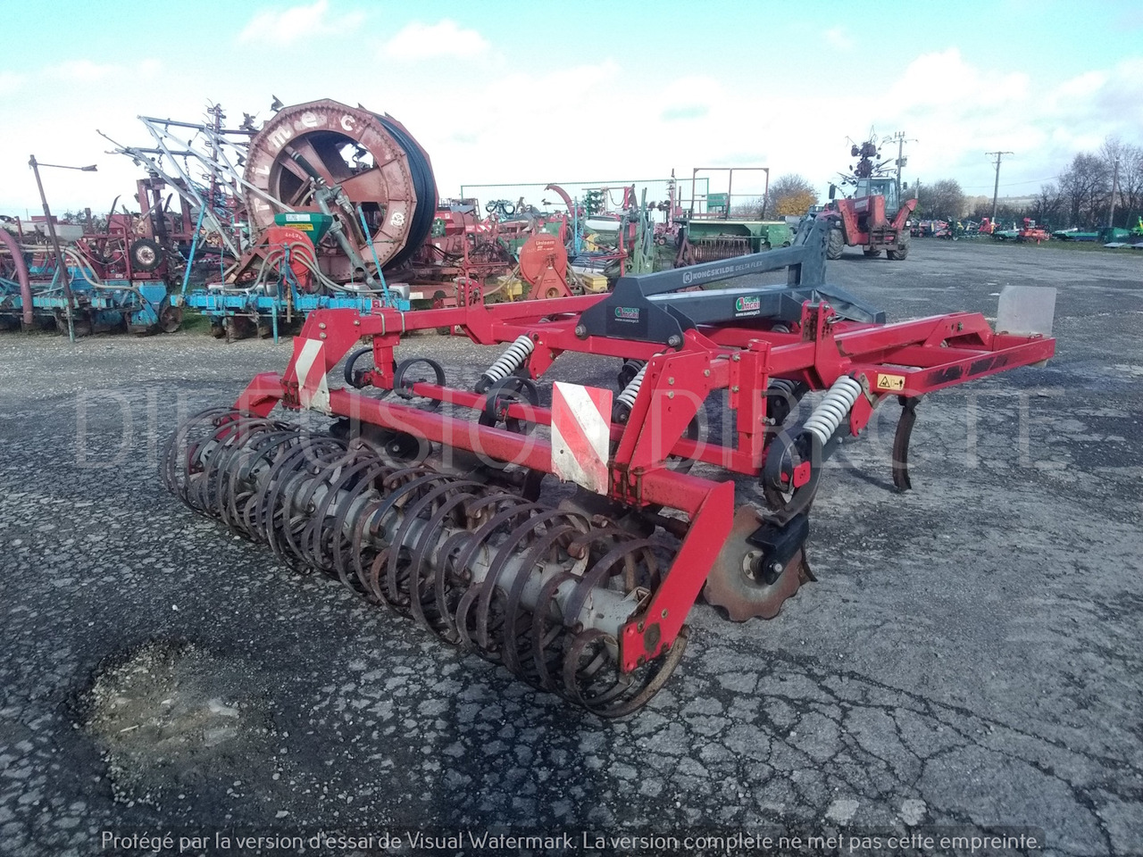 KONGSKILDE DECHAUMEUR DELTAFLEX 3000 - Soil tillage equipment: picture 3 KONGSKILDE DECHAUMEUR DELTAFLEX 3000 - Soil tillage equipment: picture 3