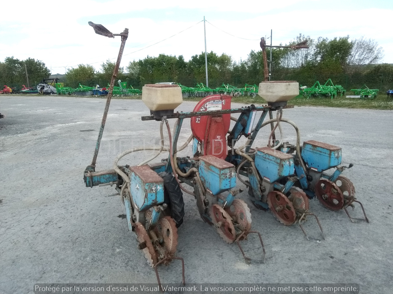 MONOSEM SEMOIR MONOGRAINE PNU - Precision sowing machine: picture 4 MONOSEM SEMOIR MONOGRAINE PNU - Precision sowing machine: picture 4