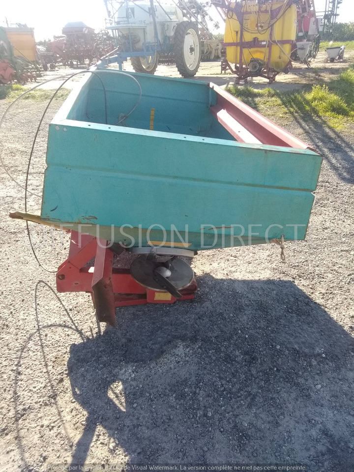 SULKY DISTRIBUTEUR D'ENGRAIS DPX 1155 - Fertilizer spreader: picture 4 SULKY DISTRIBUTEUR D'ENGRAIS DPX 1155 - Fertilizer spreader: picture 4