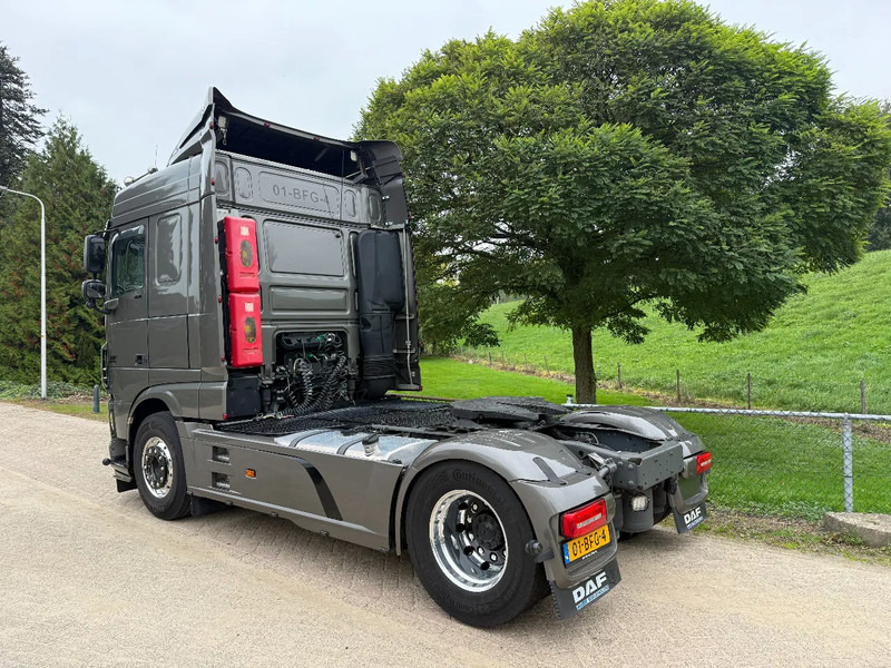DAF XF 460 4x2 TOP Showtruck - Tractor unit: picture 3 DAF XF 460 4x2 TOP Showtruck - Tractor unit: picture 3
