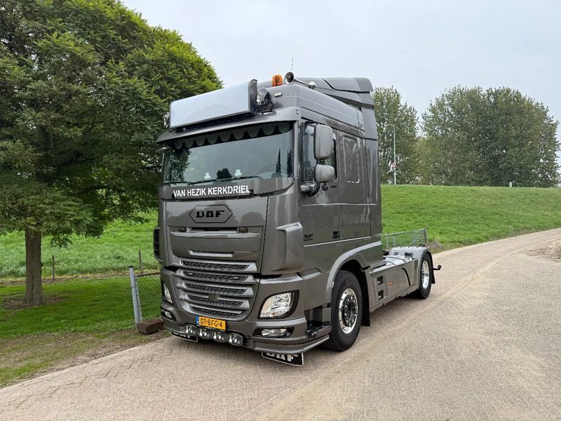 DAF XF 460 4x2 TOP Showtruck - Tractor unit: picture 1 DAF XF 460 4x2 TOP Showtruck - Tractor unit: picture 1