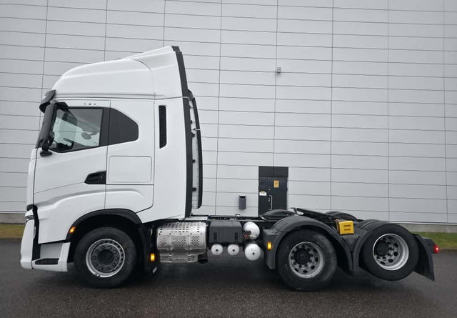 IvecoS-Way 480 6x2 Hieno! - Tractor unit: picture 2 IvecoS-Way 480 6x2 Hieno! - Tractor unit: picture 2