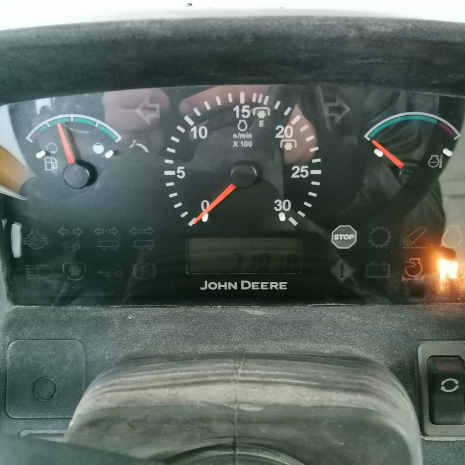 JOHN DEERE 5070 M - Farm tractor: picture 5 JOHN DEERE 5070 M - Farm tractor: picture 5