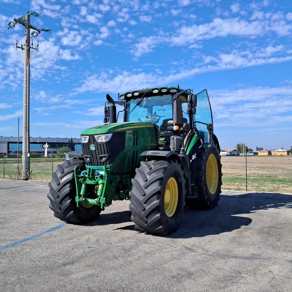 JOHN DEERE 6230R - Farm tractor: picture 1 JOHN DEERE 6230R - Farm tractor: picture 1