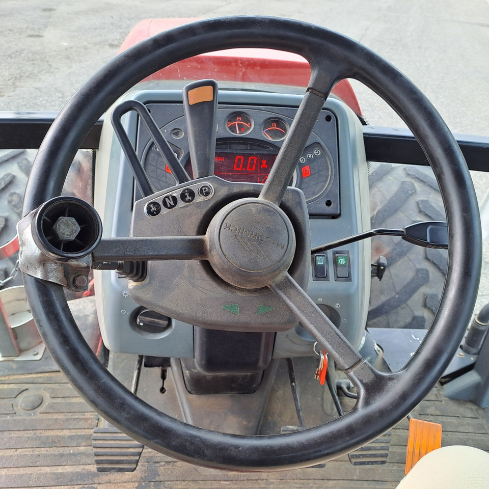 Farm tractor Mc CORMICK ZTX 230: picture 9