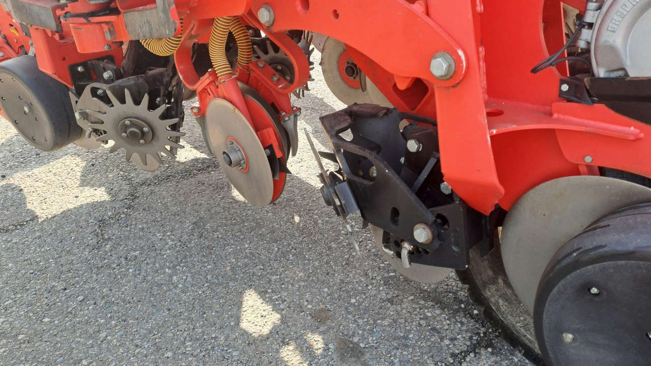 Leasing of SEMINATRICE DI PRECISIONE GASPARDO RENATA 8 ROWS SEMINATRICE DI PRECISIONE GASPARDO RENATA 8 ROWS: picture 10 Leasing of SEMINATRICE DI PRECISIONE GASPARDO RENATA 8 ROWS SEMINATRICE DI PRECISIONE GASPARDO RENATA 8 ROWS: picture 10