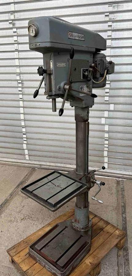 Säulenbohrmaschine GILLARDON - Pillar drill: picture 1 Säulenbohrmaschine GILLARDON - Pillar drill: picture 1