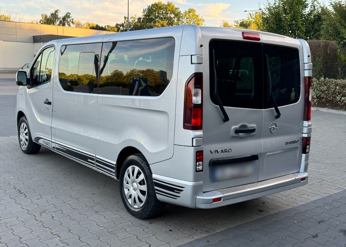 Opel Vivaro 1.6 DCI 145KM 9 osobowy Nawiewy góra dół DOINWESTOWANY Super stan - Station wagon: picture 3 Opel Vivaro 1.6 DCI 145KM 9 osobowy Nawiewy góra dół DOINWESTOWANY Super stan - Station wagon: picture 3