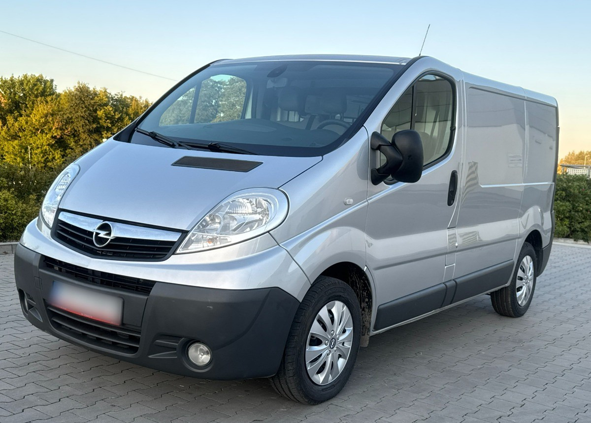 Opel Vivaro 2.0 DCI 115KM 2014 Rok Klimatyzacja Nawigacja BEZWYPADKOWY - Panel van: picture 1 Opel Vivaro 2.0 DCI 115KM 2014 Rok Klimatyzacja Nawigacja BEZWYPADKOWY - Panel van: picture 1