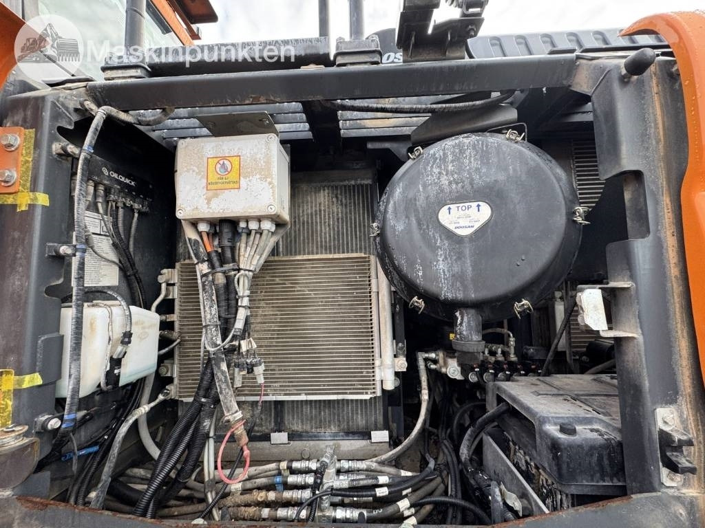 Leasing of Doosan DX 300 LC  Doosan DX 300 LC: picture 32