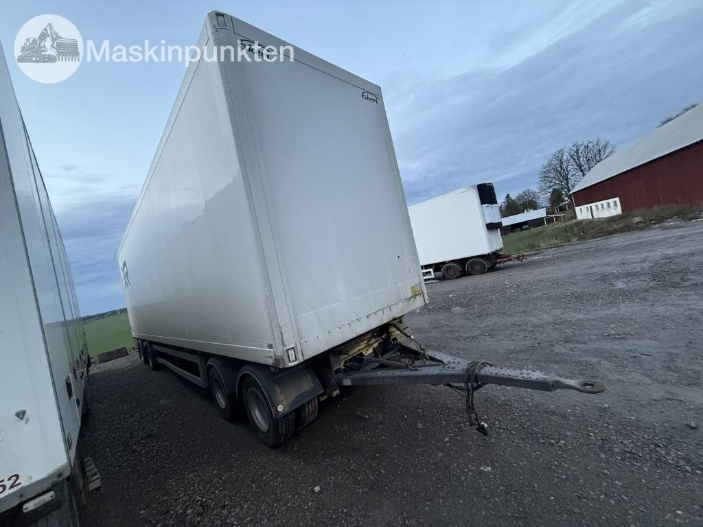 Ekeri S8-D - Closed box trailer: picture 3 Ekeri S8-D - Closed box trailer: picture 3