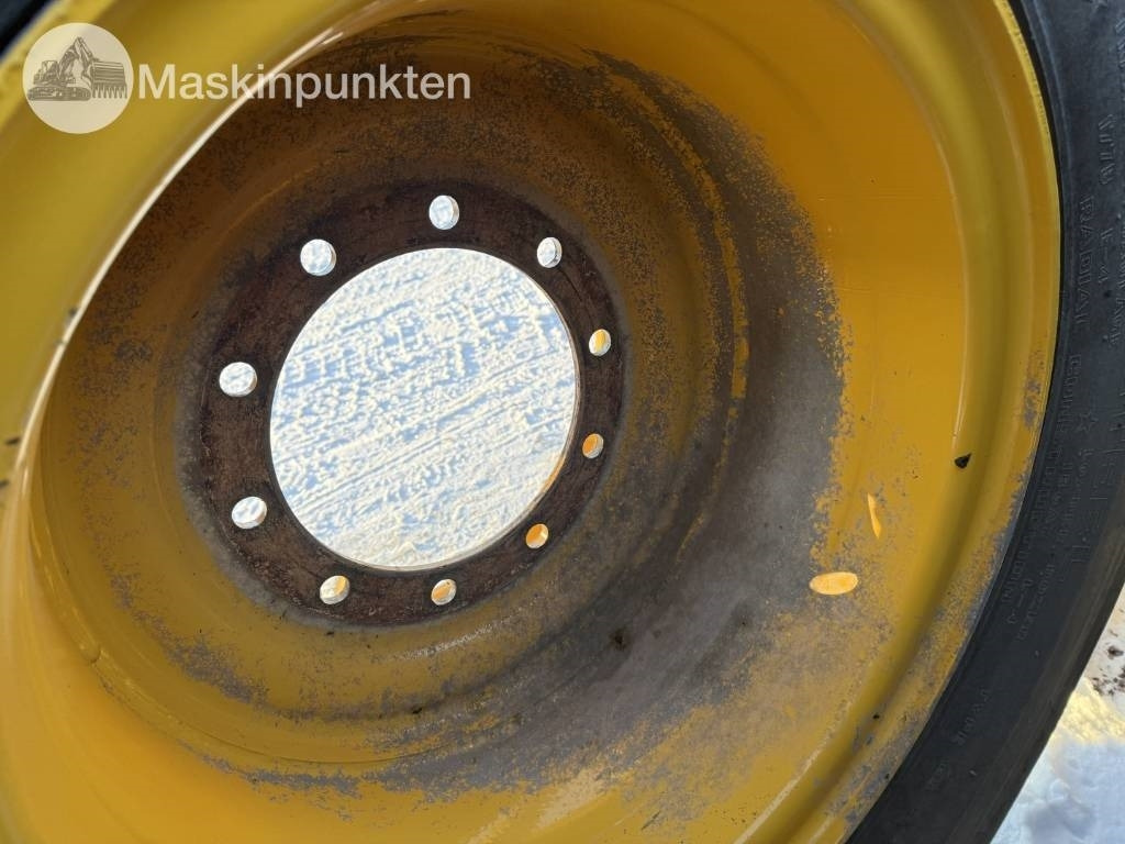 Tire for Construction machinery Goodyear GP-40 Däck med fälg till hjullastare: picture 10