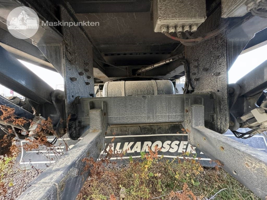 Closed box semi-trailer HFR 1 axlad semitrailer med truck!: picture 38