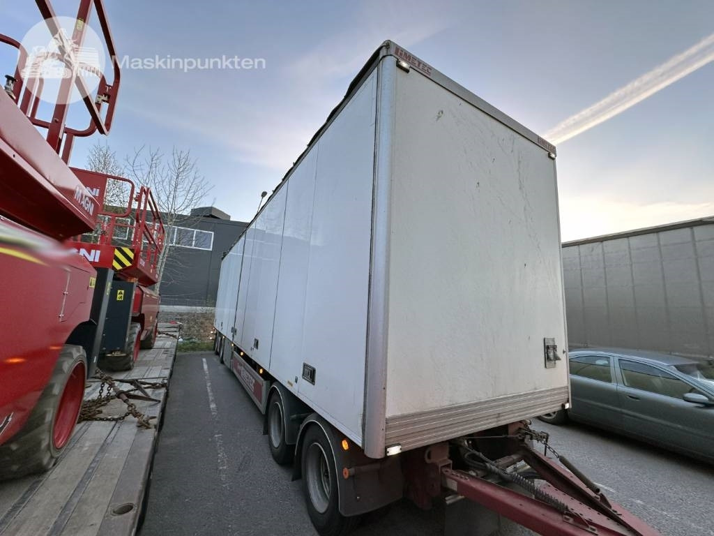 Closed box trailer Limetec VPU 438: picture 6