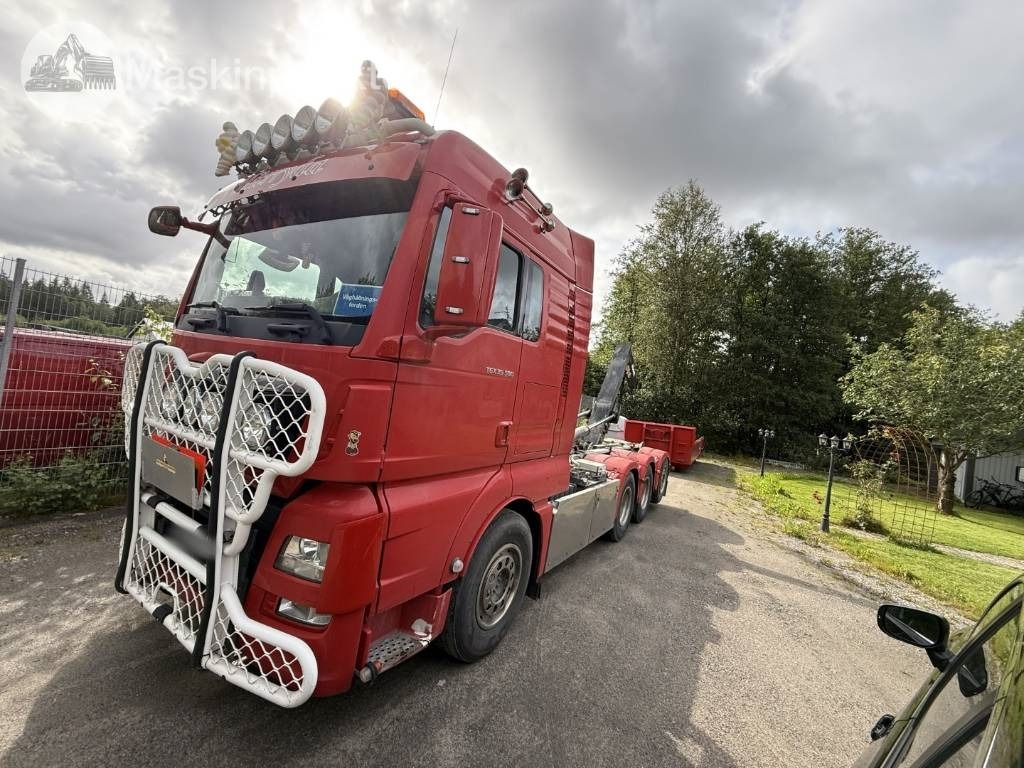 MAN TGX 35.500 EKIPAGE - Hook lift truck: picture 3 MAN TGX 35.500 EKIPAGE - Hook lift truck: picture 3