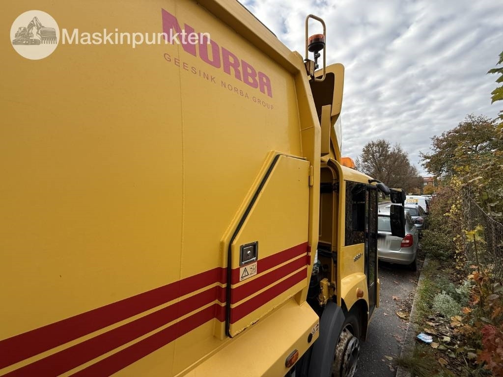 Mercedes-Benz 1833 LL Sopbil  - Garbage truck: picture 5 Mercedes-Benz 1833 LL Sopbil  - Garbage truck: picture 5