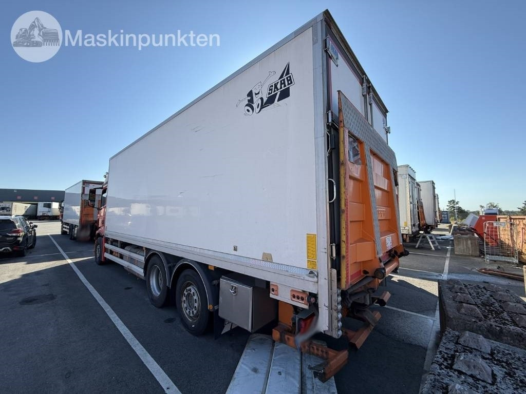 Refrigerator truck Mercedes-Benz Actros 2551: picture 6 Refrigerator truck Mercedes-Benz Actros 2551: picture 6