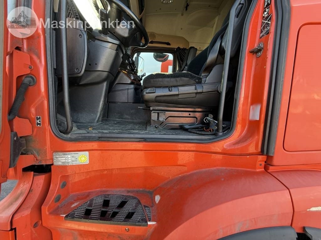 Refrigerator truck Mercedes-Benz Actros 2551: picture 12 Refrigerator truck Mercedes-Benz Actros 2551: picture 12