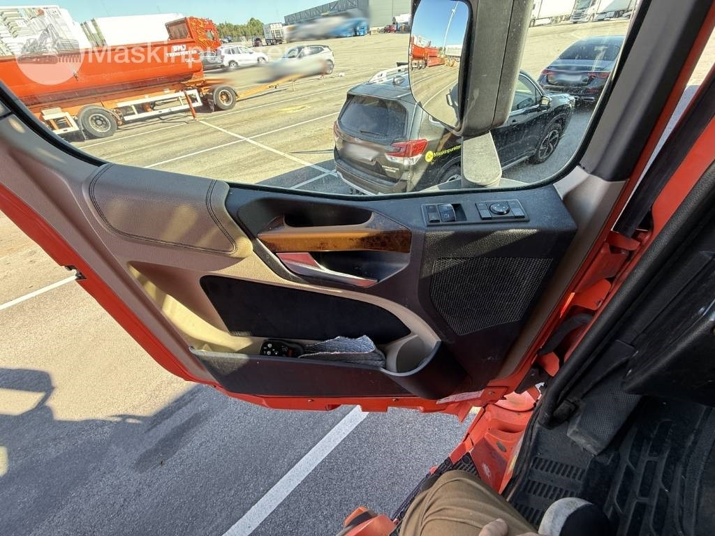 Refrigerator truck Mercedes-Benz Actros 2551: picture 28 Refrigerator truck Mercedes-Benz Actros 2551: picture 28