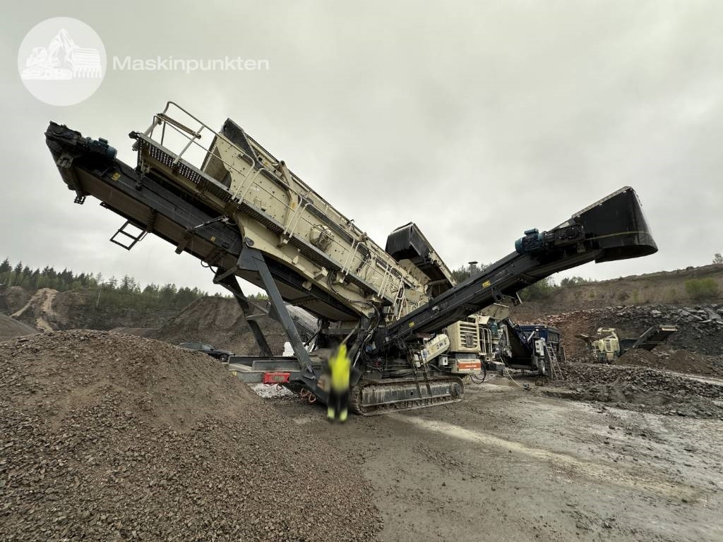 Mobile crusher Metso LT 330 D: picture 8 Mobile crusher Metso LT 330 D: picture 8