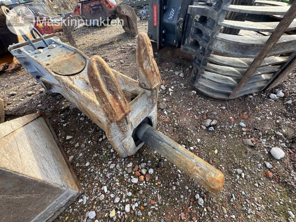 NPK DC-25 - Hydraulic hammer for Construction machinery: picture 1 NPK DC-25 - Hydraulic hammer for Construction machinery: picture 1