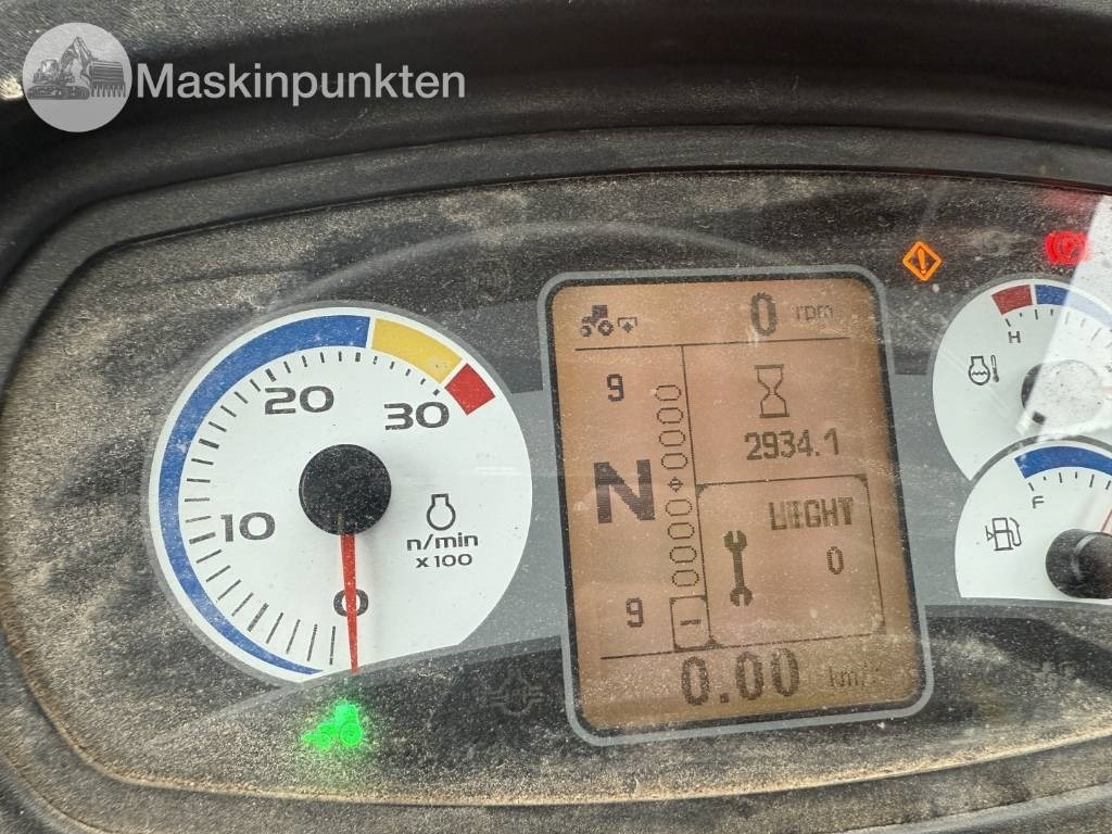 Farm tractor New Holland T 5.95: picture 17 Farm tractor New Holland T 5.95: picture 17