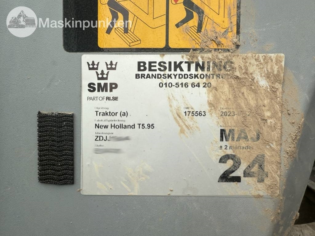 Farm tractor New Holland T 5.95: picture 50 Farm tractor New Holland T 5.95: picture 50