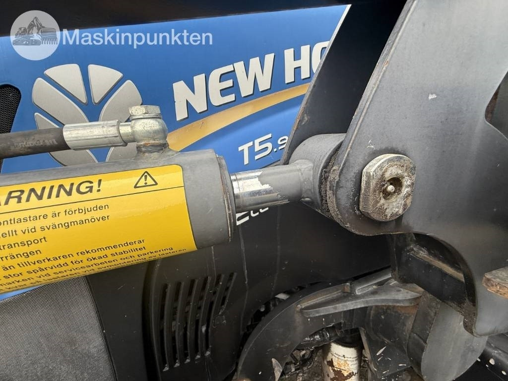 Farm tractor New Holland T 5.95: picture 29 Farm tractor New Holland T 5.95: picture 29