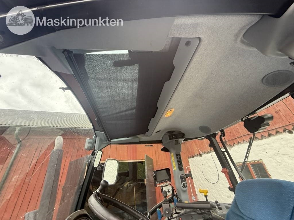 Farm tractor New Holland T 5.95: picture 11 Farm tractor New Holland T 5.95: picture 11