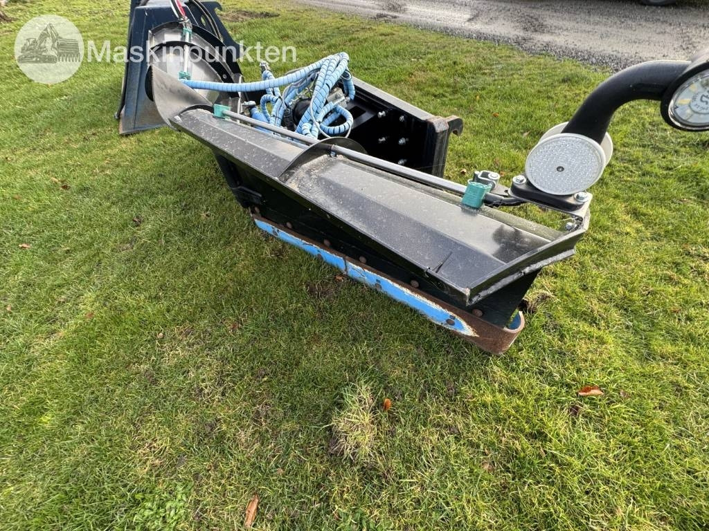 SE Equipment Sweden & Drivex snöplog och sandspridare - Snow plough: picture 1 SE Equipment Sweden & Drivex snöplog och sandspridare - Snow plough: picture 1