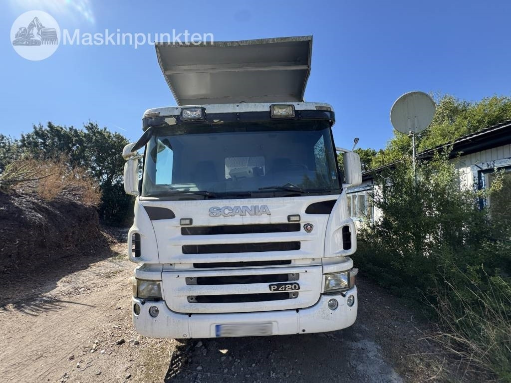 Scania P 420 GB  - Garbage truck: picture 5 Scania P 420 GB  - Garbage truck: picture 5