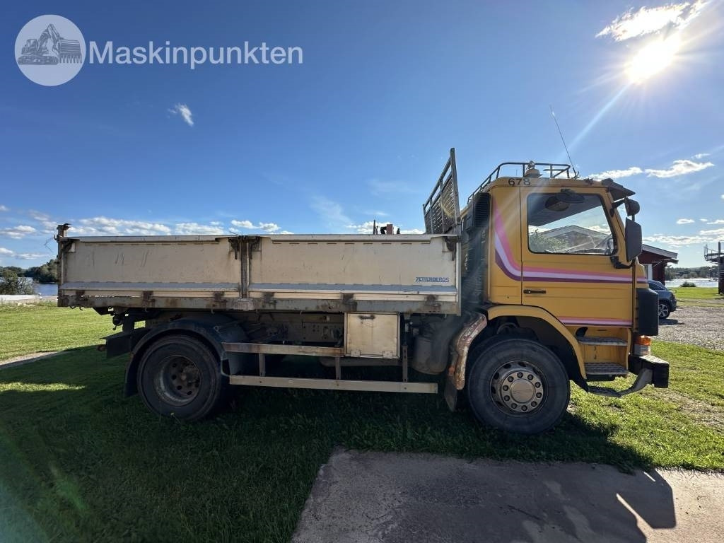 Scania P 93 HL - Tipper: picture 4 Scania P 93 HL - Tipper: picture 4