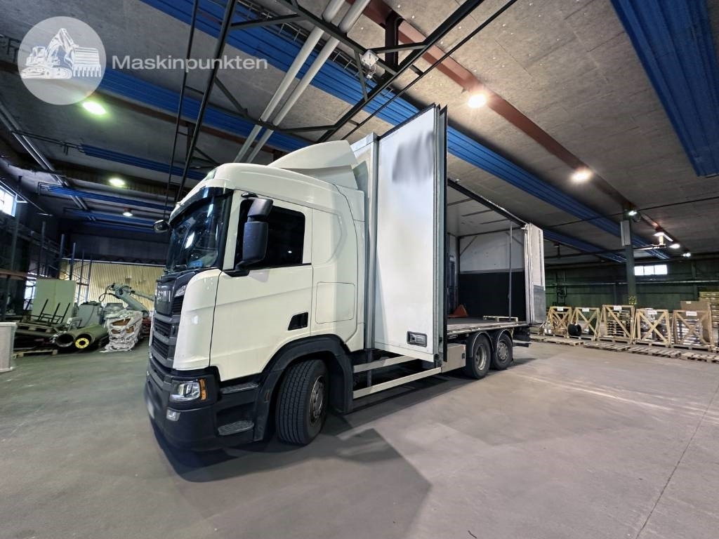 Scania R 450 - Box truck: picture 2 Scania R 450 - Box truck: picture 2