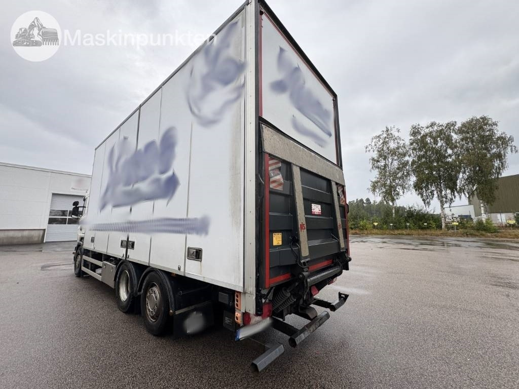 Scania R 490  - Box truck: picture 2 Scania R 490  - Box truck: picture 2
