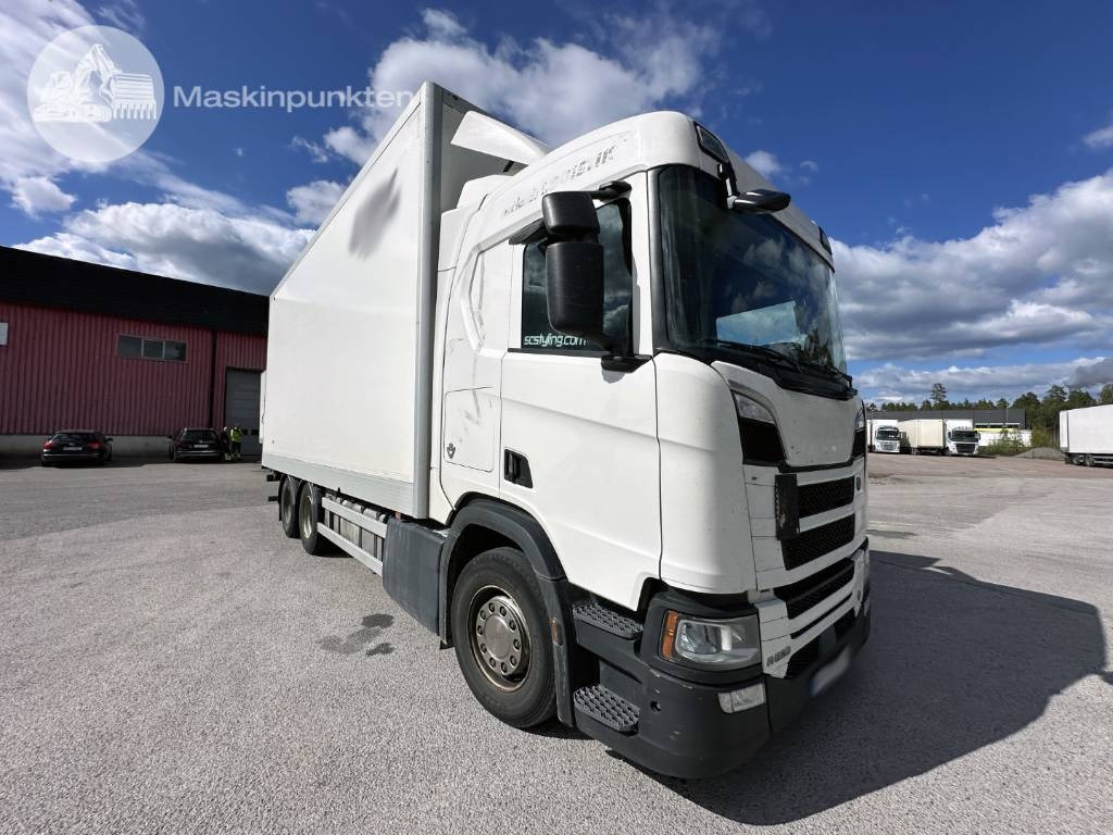 Scania R 520  - Box truck: picture 1 Scania R 520  - Box truck: picture 1