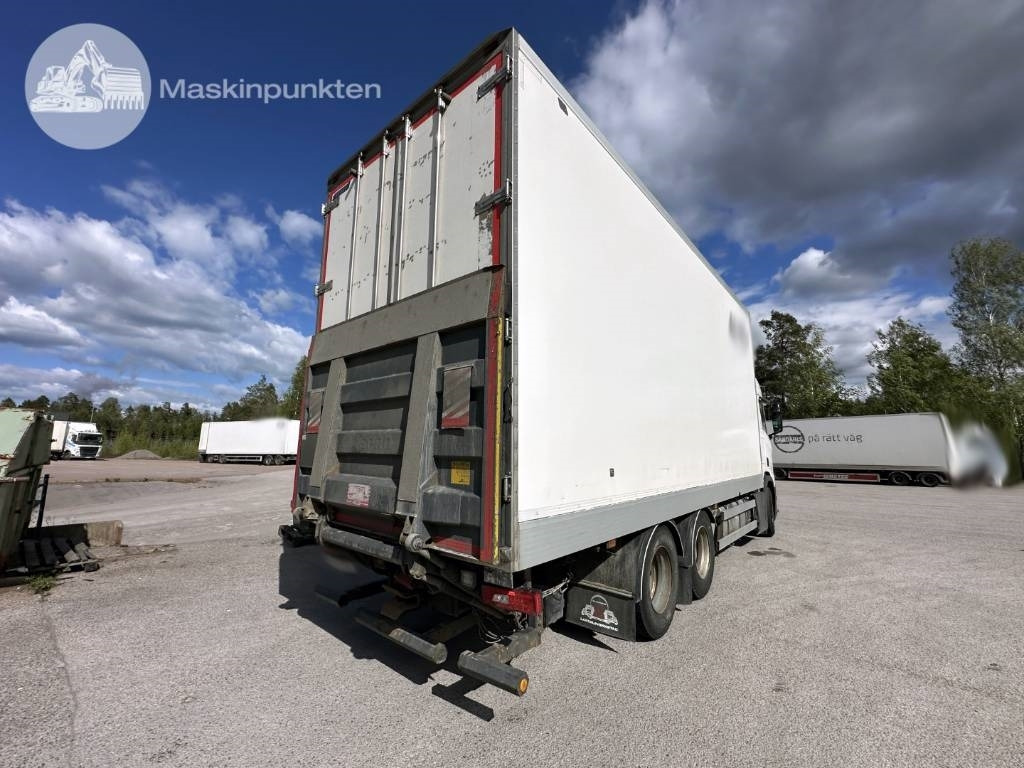 Scania R 520  - Box truck: picture 5 Scania R 520  - Box truck: picture 5