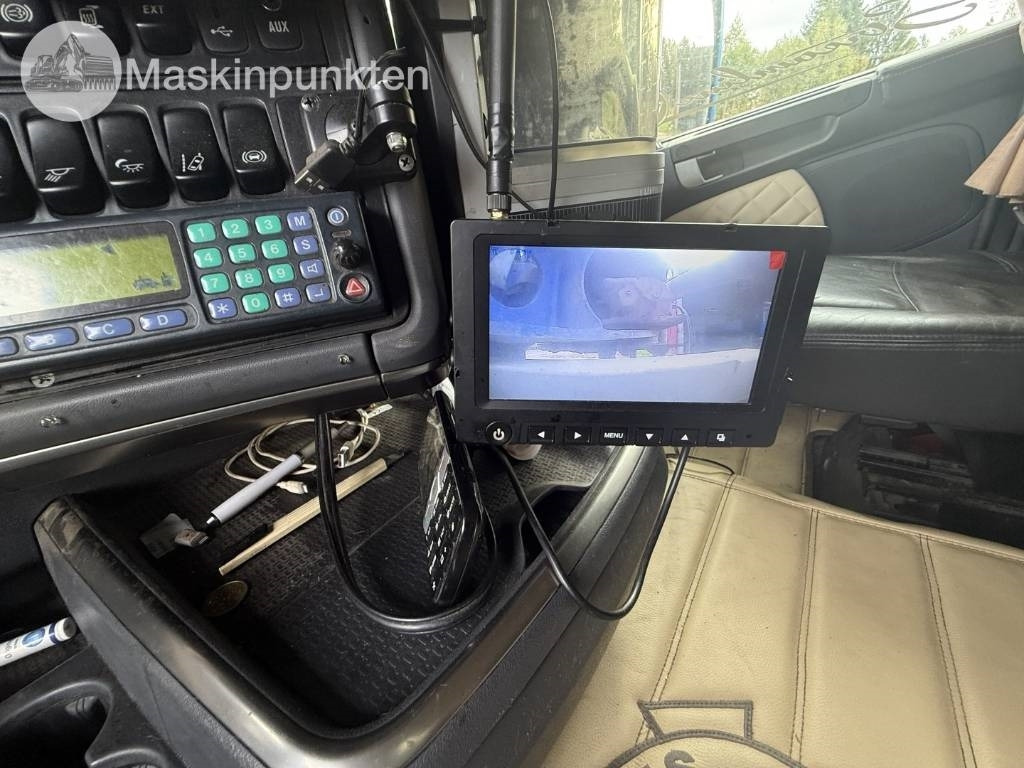 Cab chassis truck Scania R 580: picture 22
