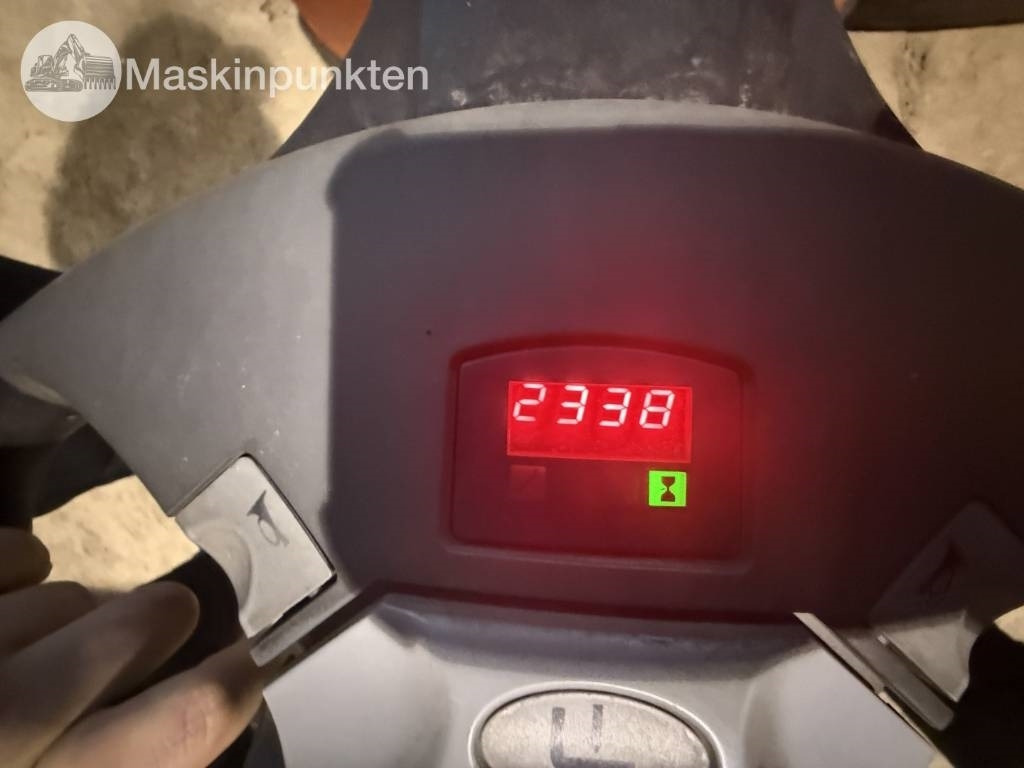 Electric forklift Toyota BT SWE 80 L: picture 8 Electric forklift Toyota BT SWE 80 L: picture 8