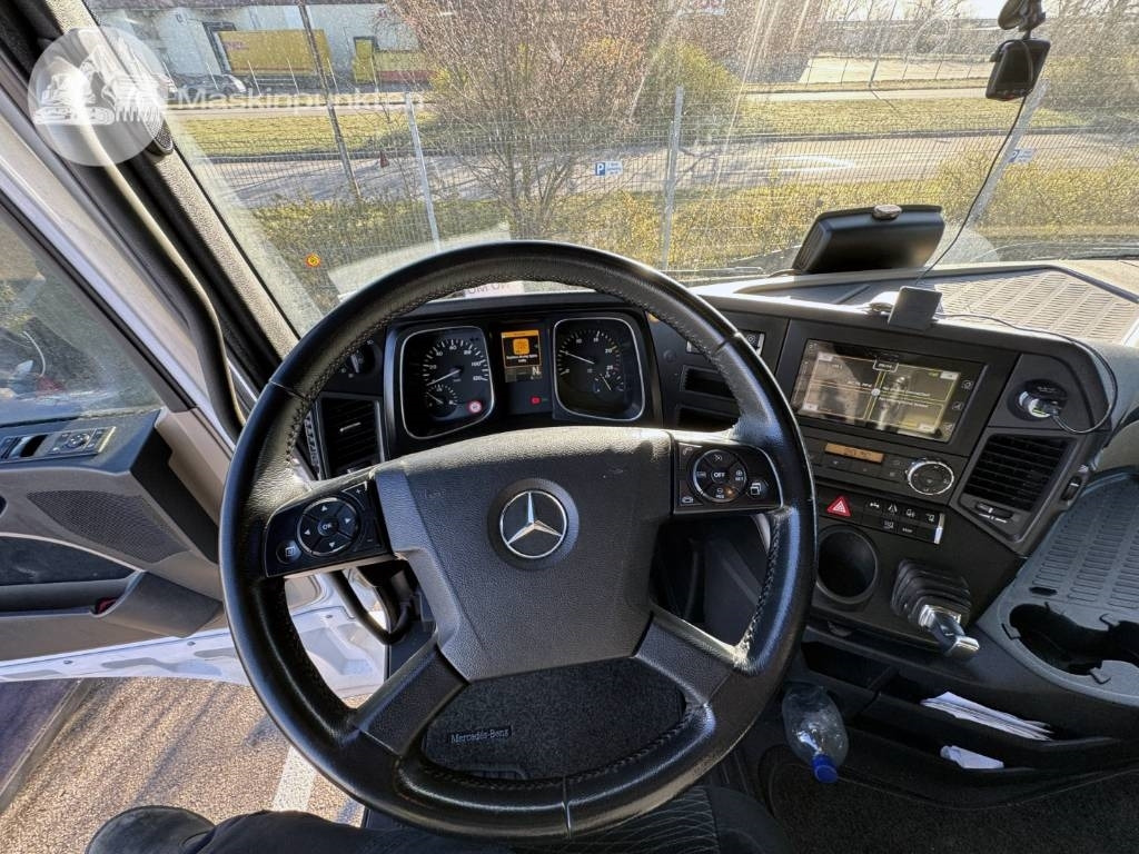 Leasing of Mercedes-Benz Actros 2545  Mercedes-Benz Actros 2545: picture 50