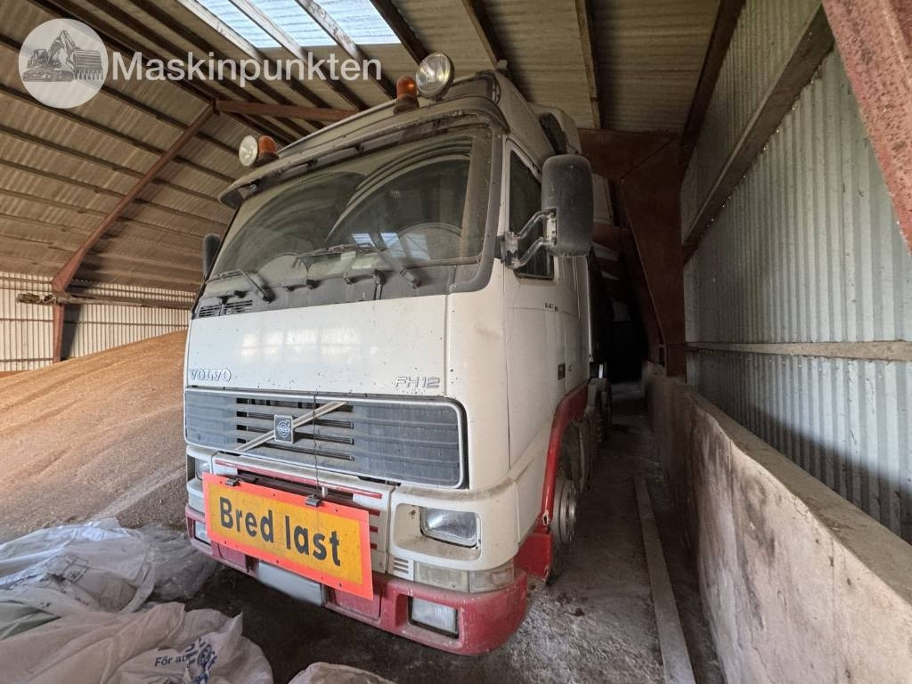 Volvo FH 12 - Tractor unit: picture 1 Volvo FH 12 - Tractor unit: picture 1