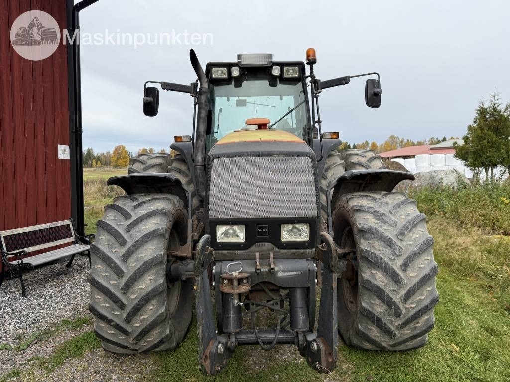 Valtra Valmet 8350-4 - Farm tractor: picture 2 Valtra Valmet 8350-4 - Farm tractor: picture 2