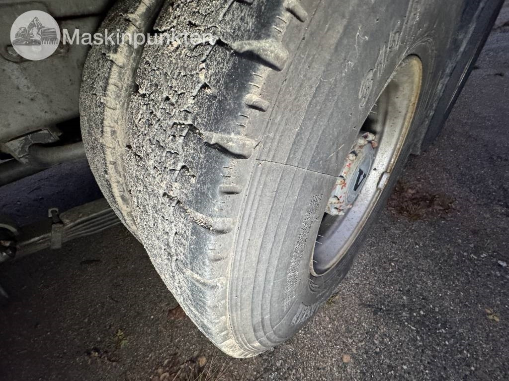 Tipper Volvo F 89-42: picture 15