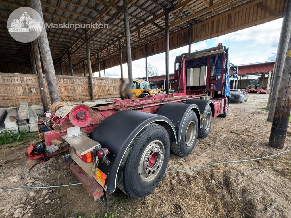 Volvo FH 16 550 - Hook lift truck: picture 4 Volvo FH 16 550 - Hook lift truck: picture 4
