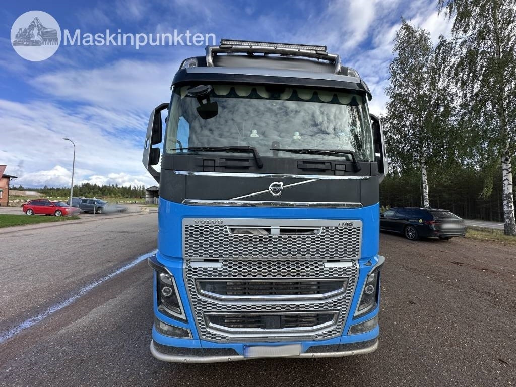 Volvo FH 16 750 - Timber truck: picture 3 Volvo FH 16 750 - Timber truck: picture 3
