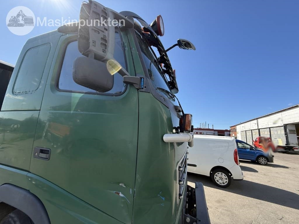 Hook lift truck Volvo FH 520: picture 40