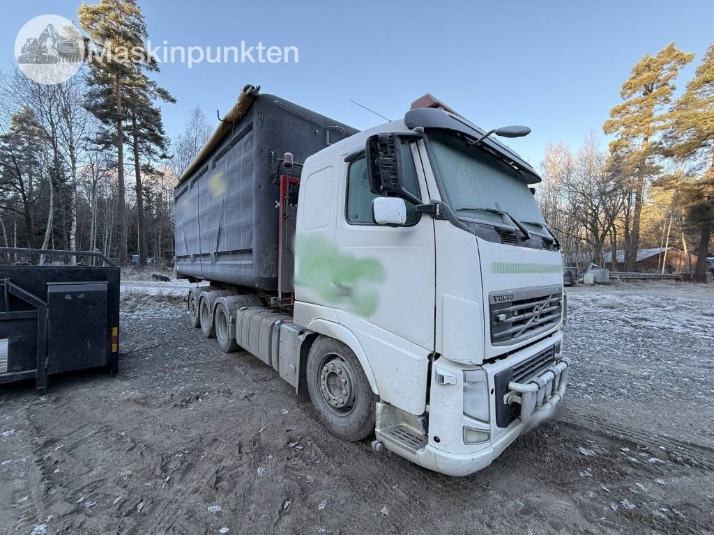 Volvo FH 8*4 Tridem lastväxlare - Hook lift truck: picture 5 Volvo FH 8*4 Tridem lastväxlare - Hook lift truck: picture 5