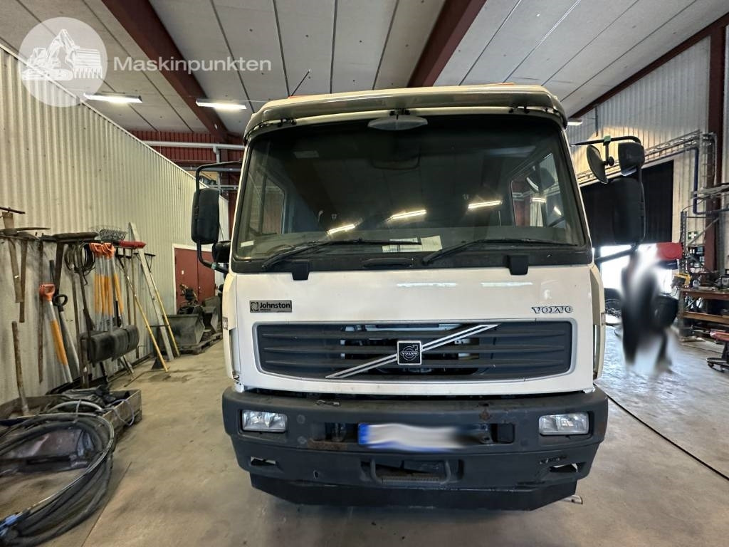 Volvo FL 618 - Garbage truck: picture 2 Volvo FL 618 - Garbage truck: picture 2